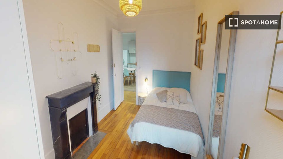 Double room Paris, 6 beds, 100m² — photo 6