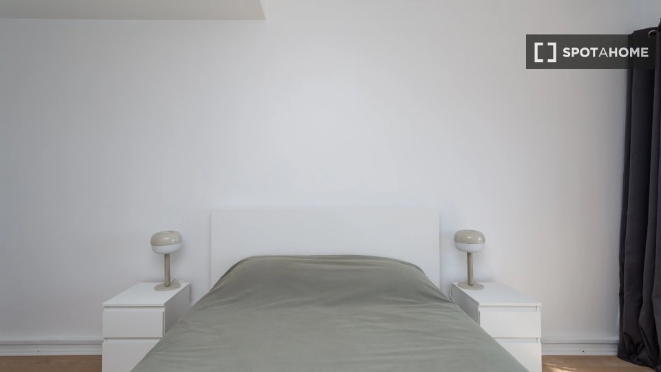 Double room Lisbon, 10 beds — photo 13
