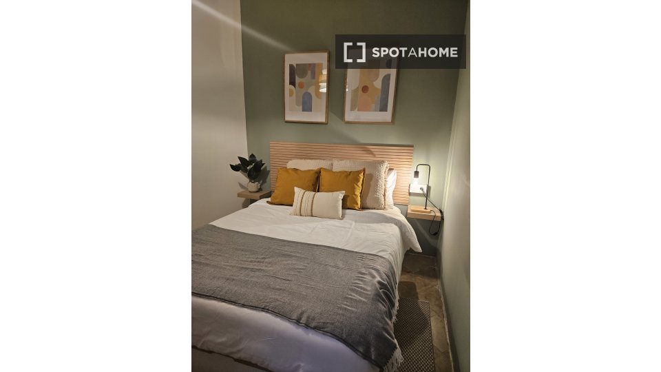 Double room Barcelona, 10 beds, 220m² — photo 22