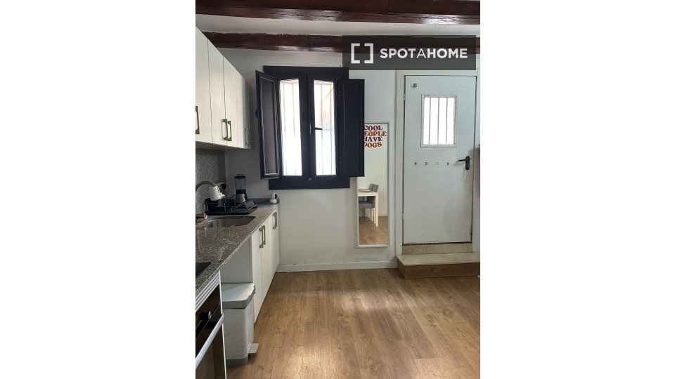 Apartment Barcelona, 1 bed, 35m² — photo 10