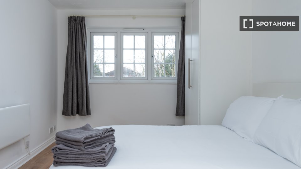 Apartment London, 2 beds — photo 16