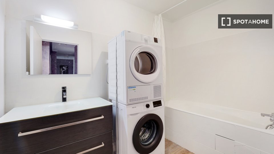 Double room Paris, 5 beds — photo 3