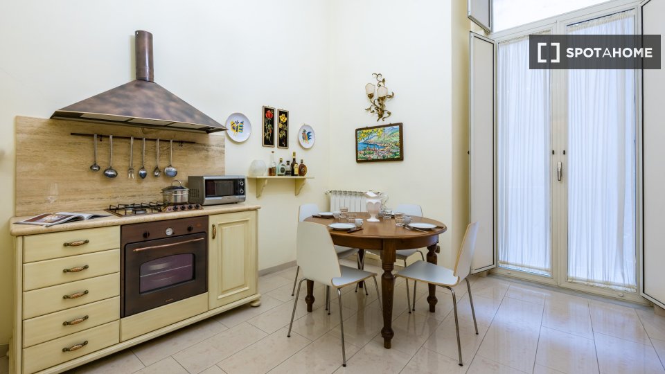 Apartment Naples, 1 bed — photo 13