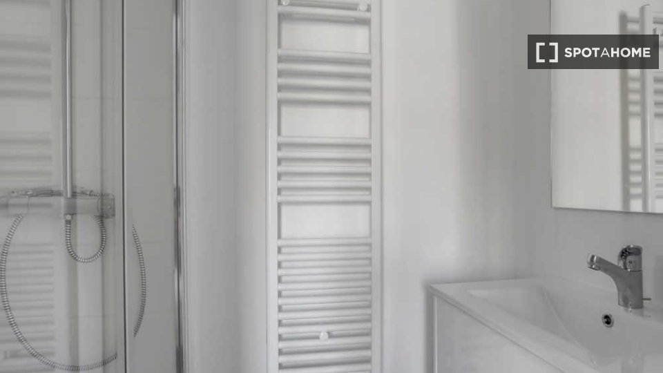 Double room Lille, 15 beds, 260m² — photo 10