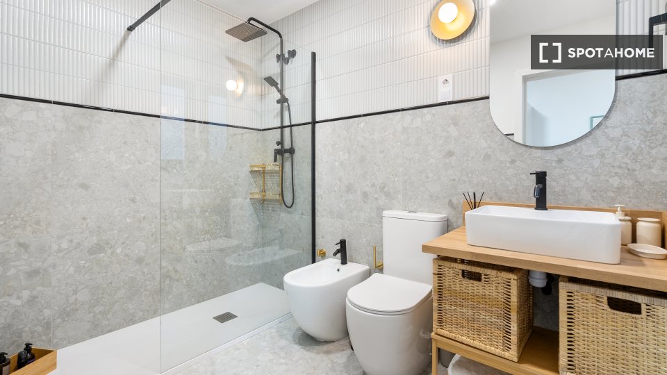 Apartment Barcelona, 2 beds, 90m² — photo 15