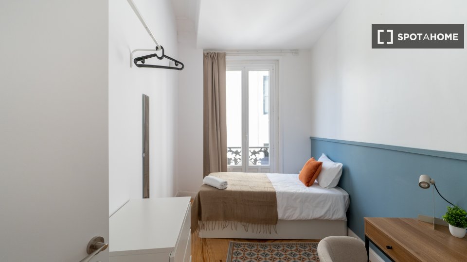 Double room Madrid, 9 beds — photo 13