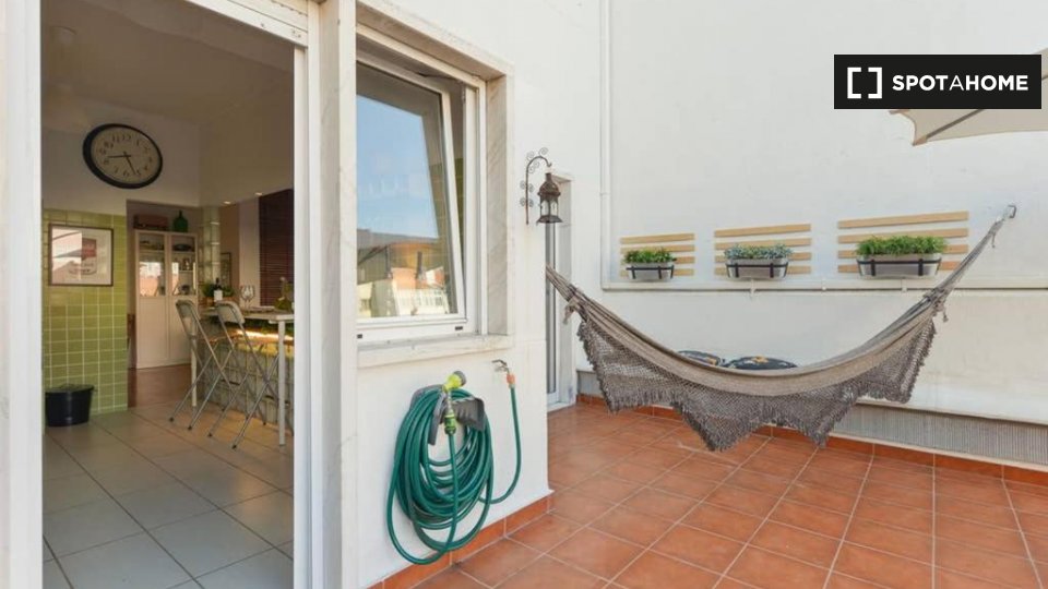 Apartment Lisbon, 2 beds — photo 16