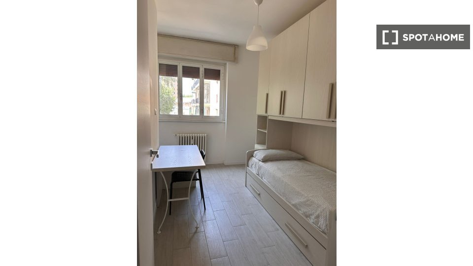 Double room Milan, 2 beds, 70m² — photo 11