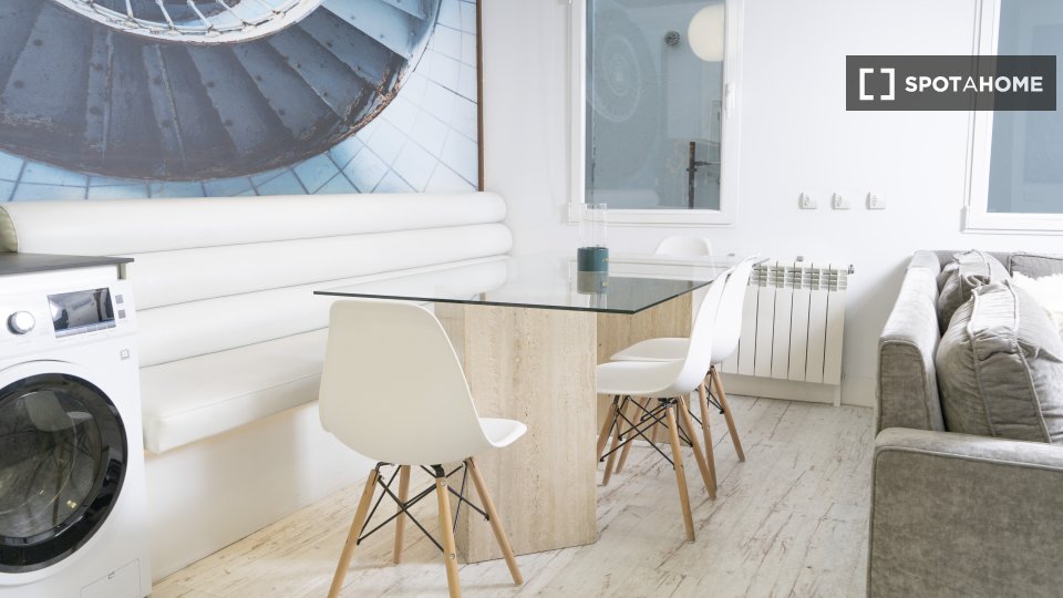 Apartment Salamanca, 2 beds, 70m² — photo 12