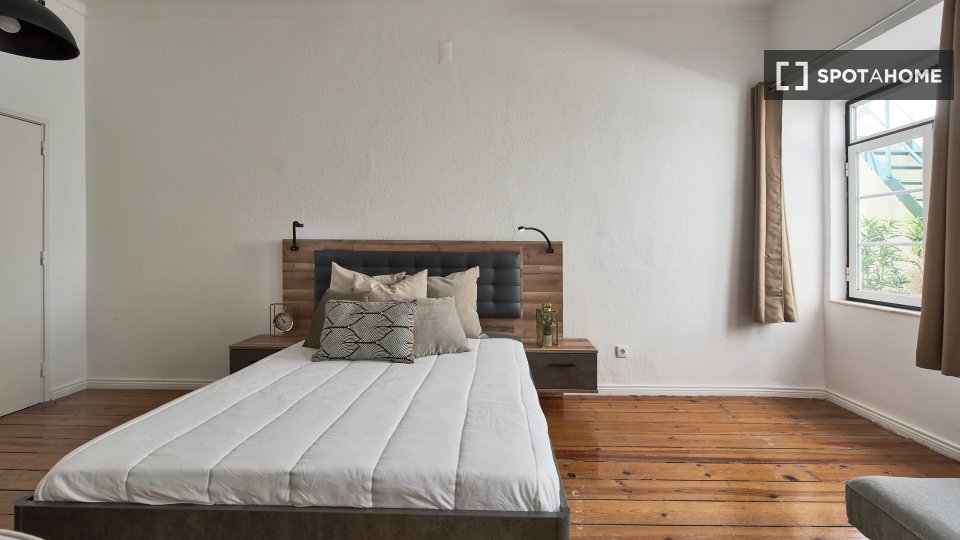Double room Lisbon, 13 beds — photo 12