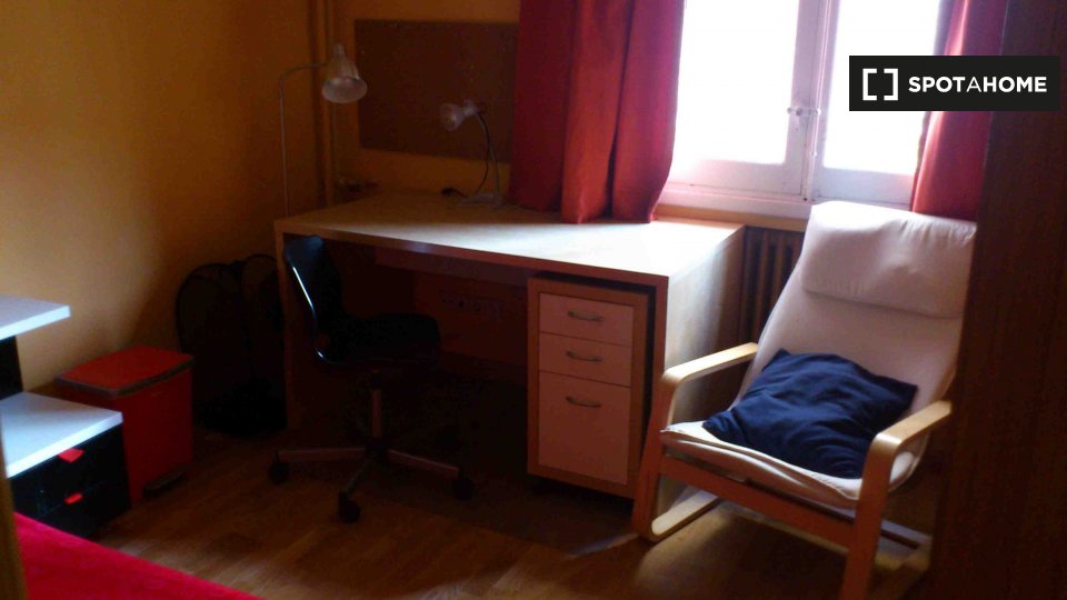 Double room Madrid, 6 beds, 150m² — photo 2