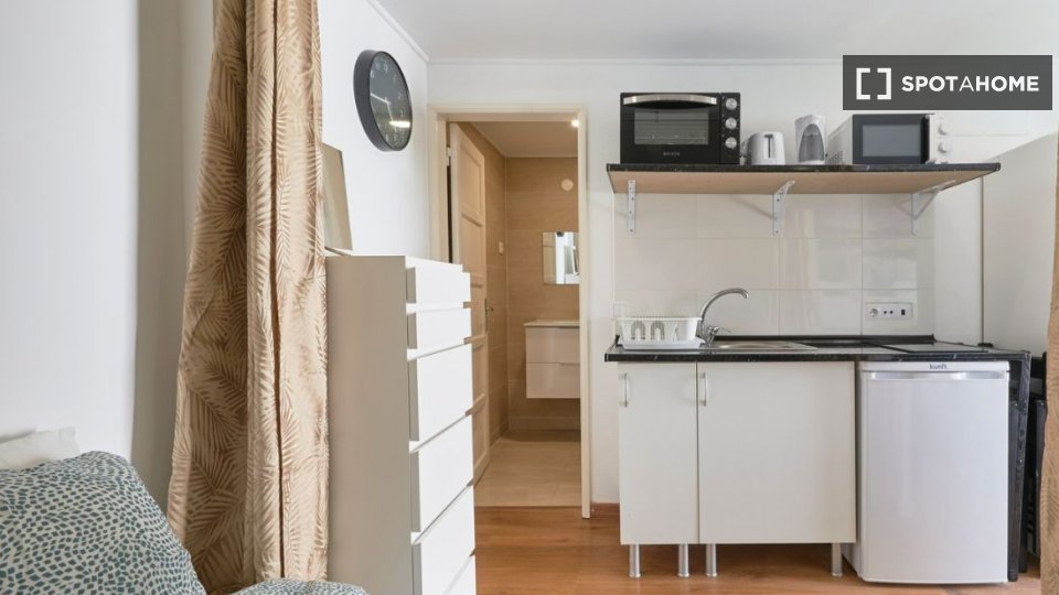 Apartment mono Lisbon — photo 8