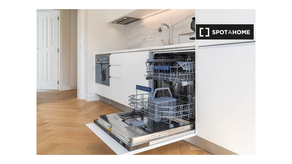 Apartment Lisbon, 2 beds — photo 4