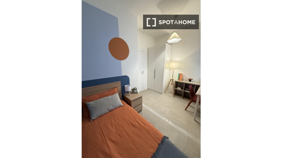 Double room Bologna, 7 beds — photo 12