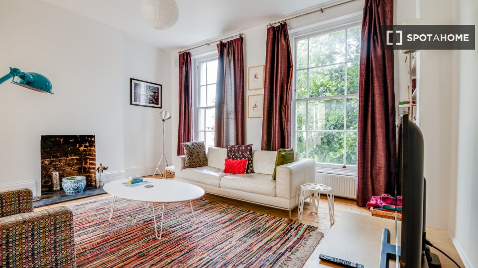 Apartment London, 2 beds — photo 4