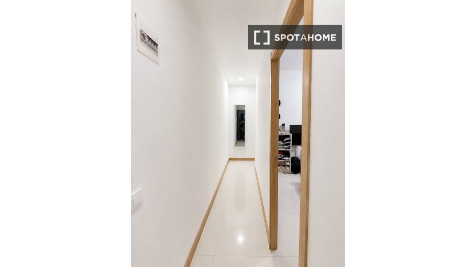 Apartment Madrid, 4 beds, 100m² — photo 2