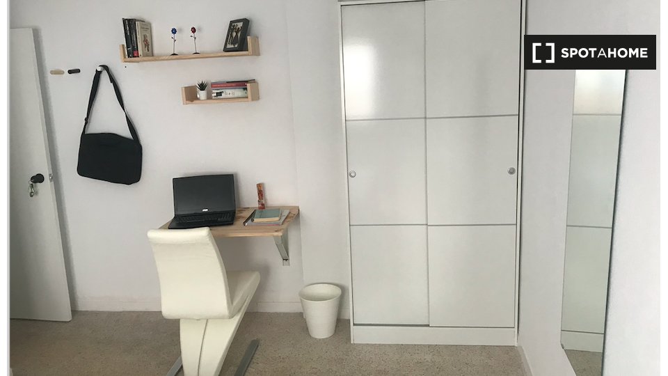 Habitación en piso compartido en salamanca