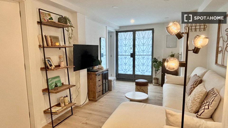 Apartment Barcelona, 3 beds, 105m² — photo 2