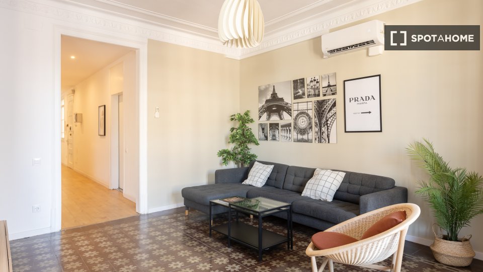 Double room Barcelona, 5 beds, 100m² — photo 10