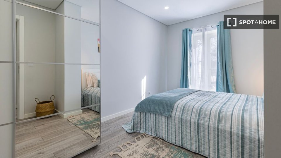 Apartment Lisbon, 2 beds — photo 18