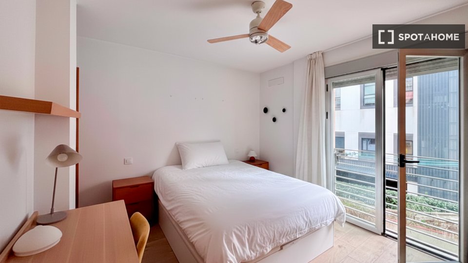 Apartment Madrid, 4 beds, 115m² — photo 9