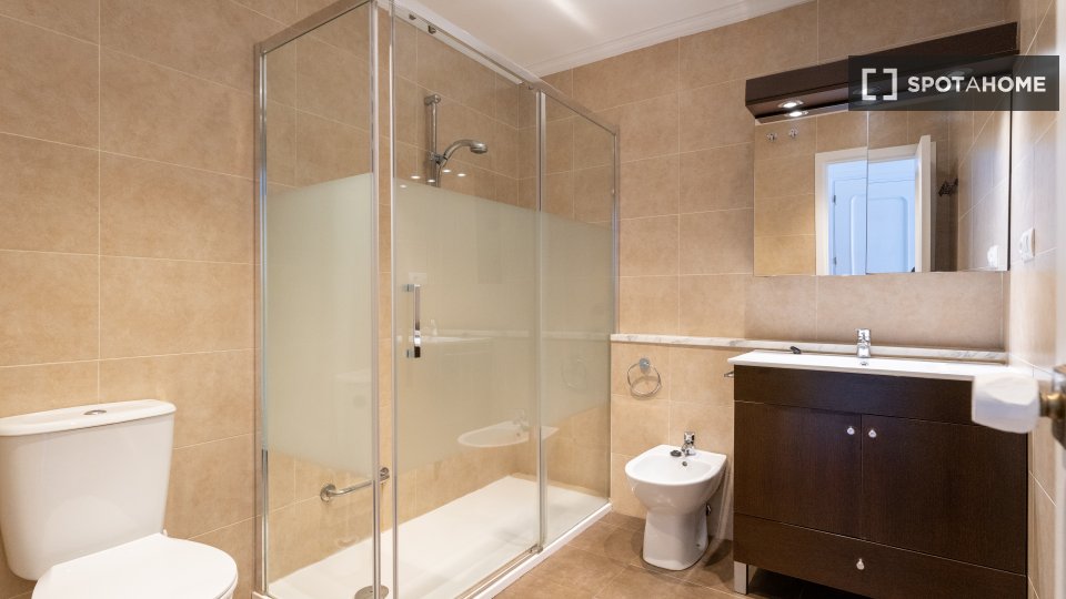 Double room Madrid, 7 beds — photo 2