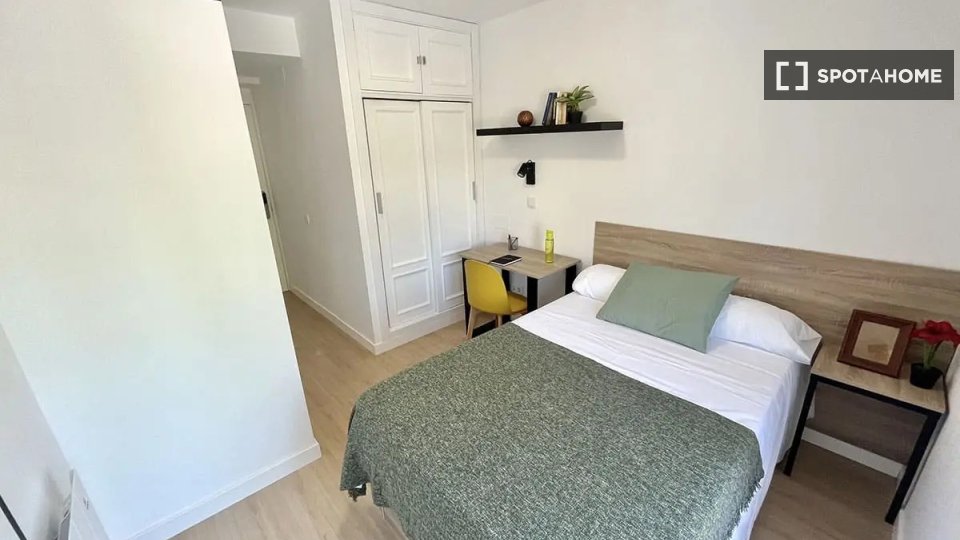 Double room Madrid, 6 beds — photo 13