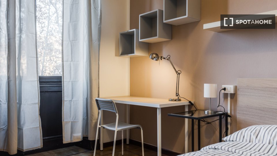 Double room Milan, 3 beds, 128m² — photo 15
