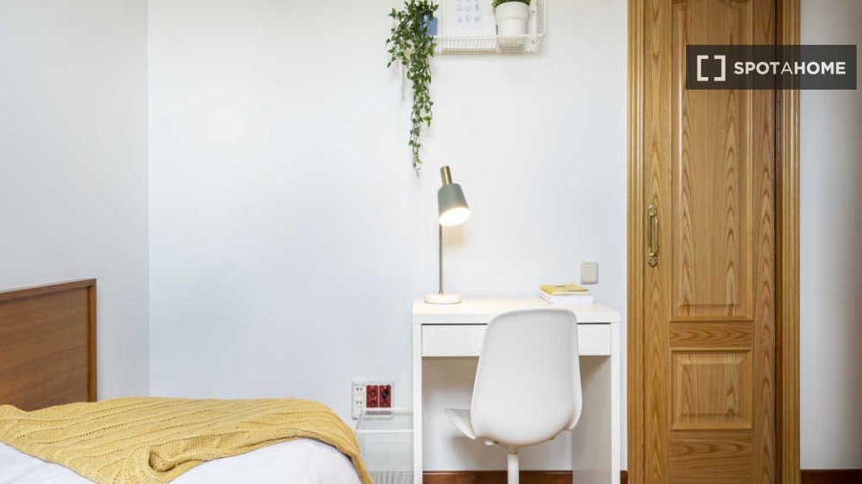 Double room Madrid, 12 beds — photo 71