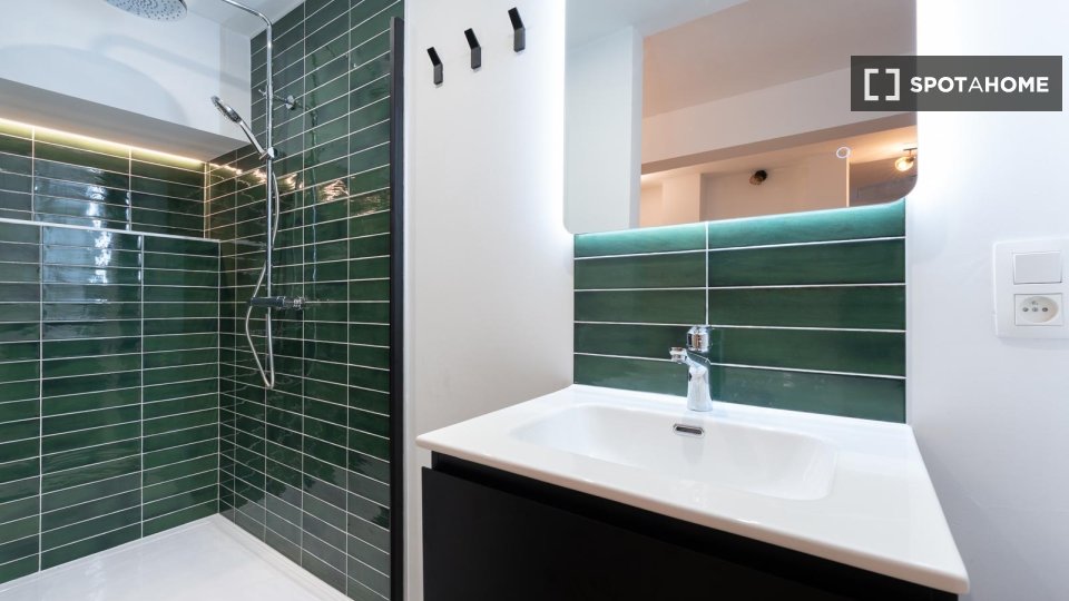 Apartment Brussels, 1 bed, 80m² — photo 3