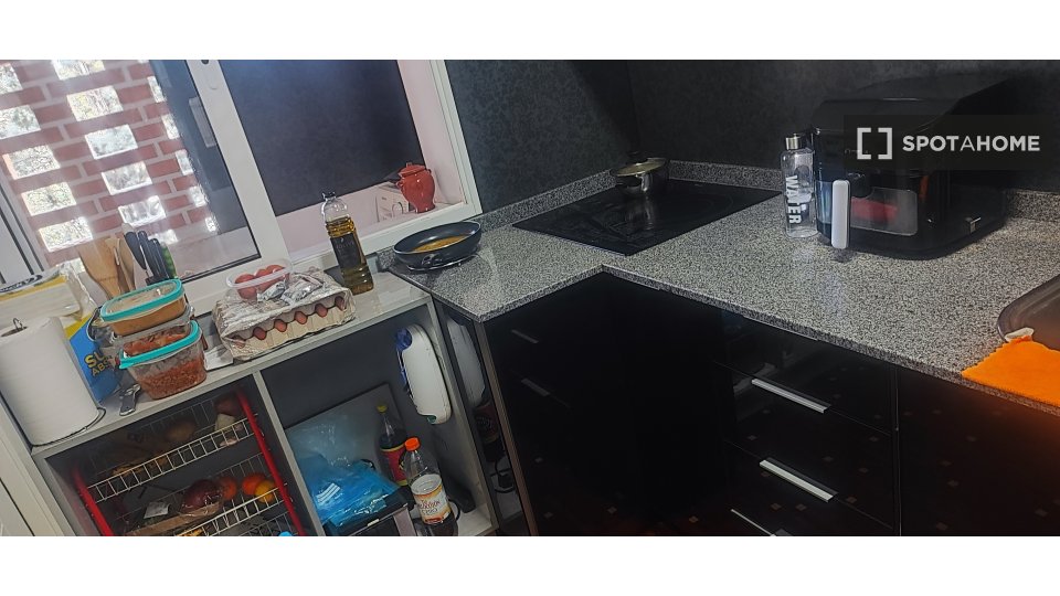 Double room Alcala_De_Henares, 2 beds, 80m² — photo 3