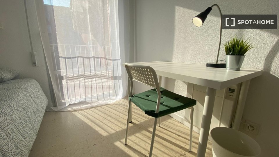 Double room Madrid, 5 beds — photo 16