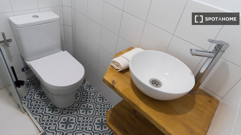 Double room Madrid, 10 beds, 380m² — photo 14