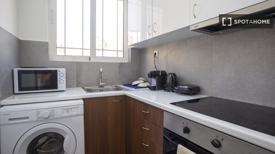 Apartment mono Athens, 48m² — photo 11