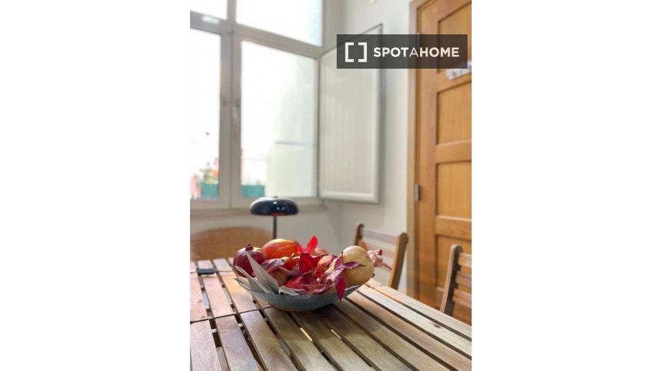 Apartment Lisbon, 3 beds, 100m² — photo 13