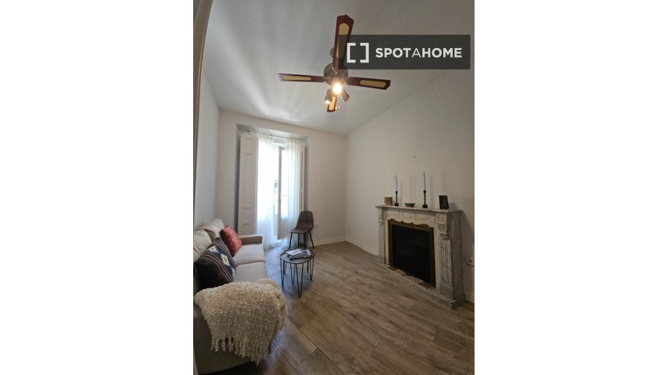 Apartment Madrid, 4 beds, 105m² — photo 4