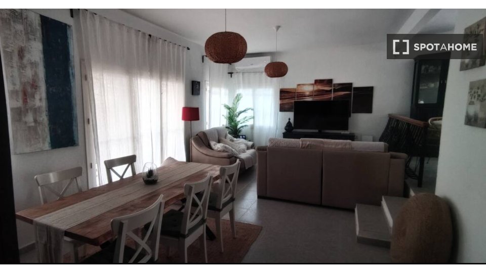 Apartment Alicante, 3 beds, 277m² — photo 1