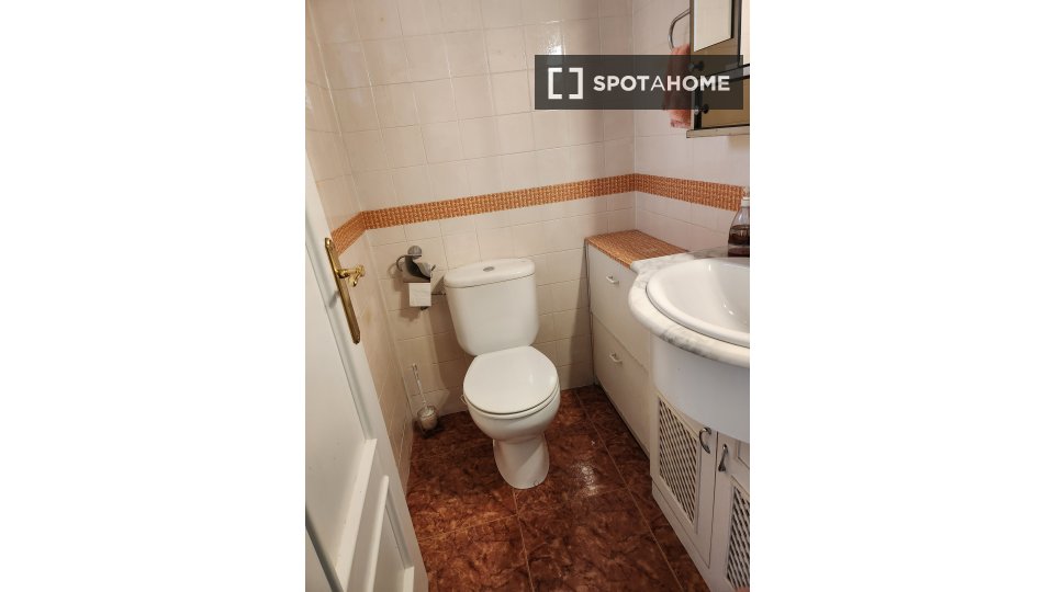 Double room Cordoba, 4 beds, 120m² — photo 13
