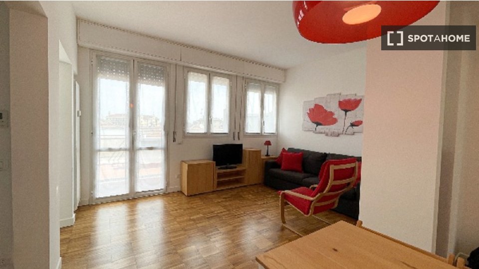 Apartment Milan, 1 bed, 61m² — photo 2