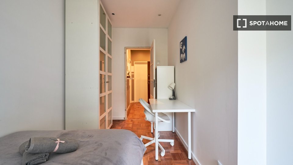 Double room Lisbon, 10 beds — photo 34