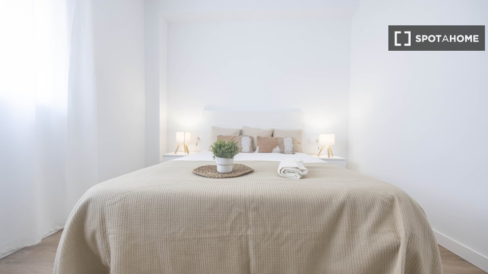 Chambre double Valence, 5 chambres, 100m² — photo 9