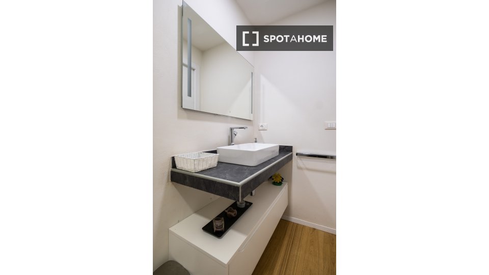 Apartment Bologna, 1 bed — photo 17