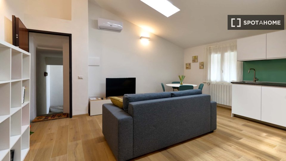 Apartment Milan, 1 bed, 60m² — photo 2