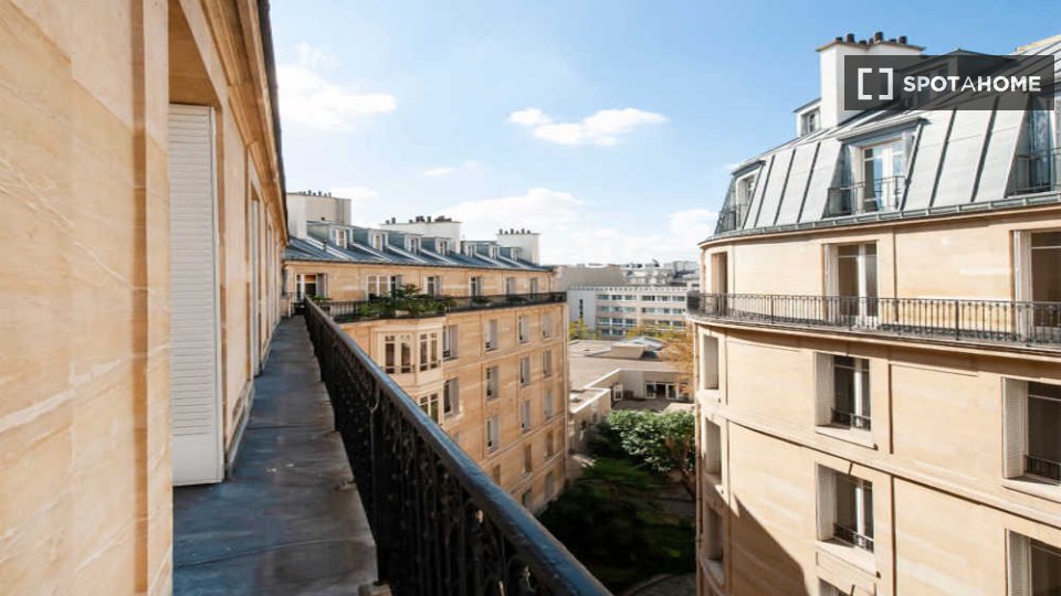 Double room Paris, 7 beds, 220m² — photo 22