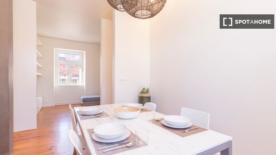Apartment Lisbon, 4 beds — photo 15
