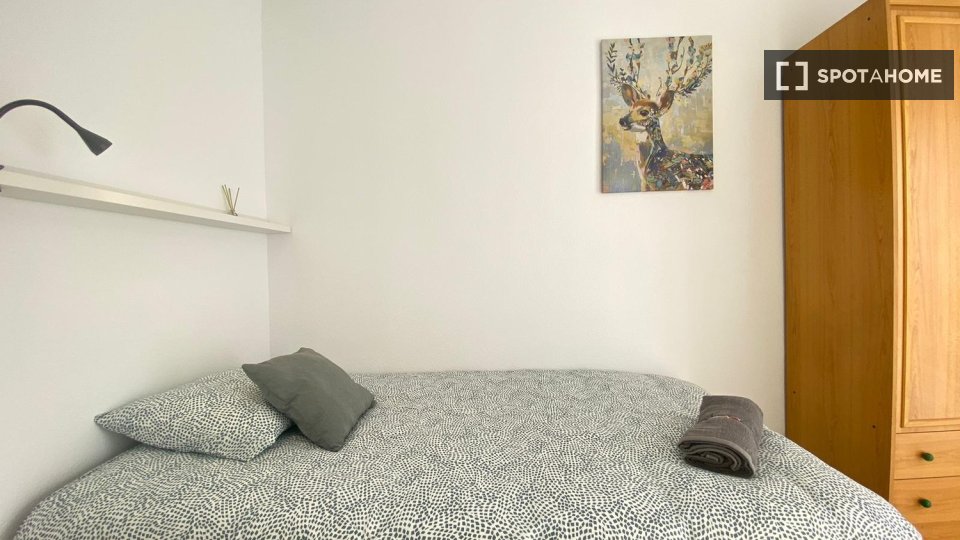 Double room Madrid, 5 beds — photo 8