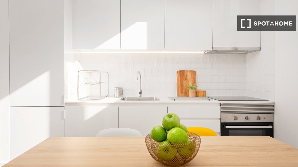 Apartment Porto, 4 beds, 60m² — photo 9