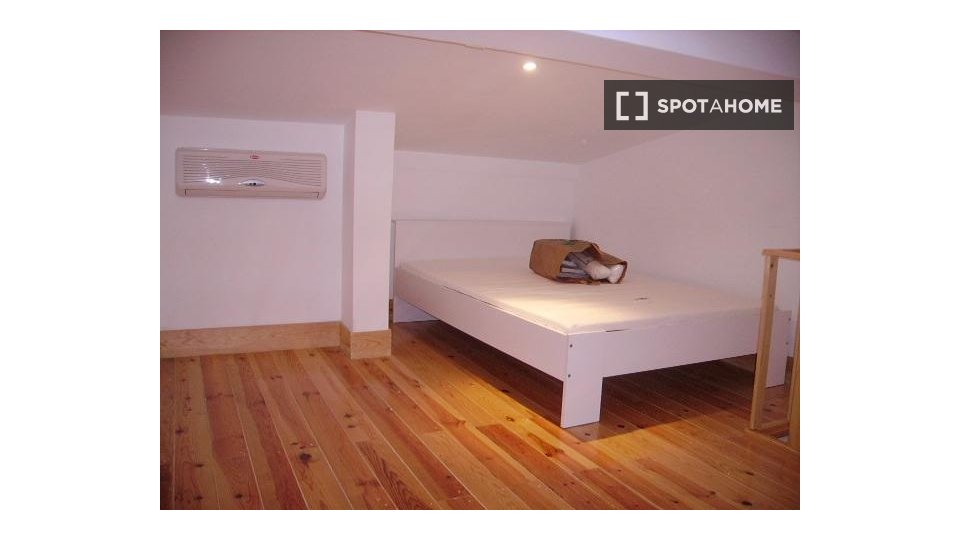 Apartment mono Lisbon — photo 1