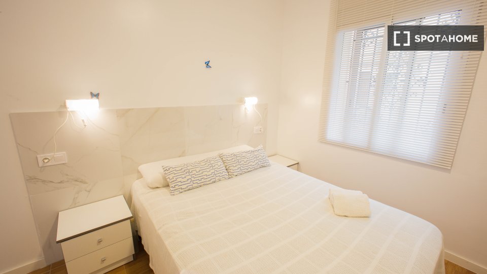 Apartment Valencia, 1 bed, 35m² — photo 1