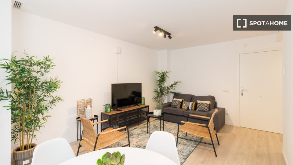 Apartment Barcelona, 2 beds, 65m² — photo 3